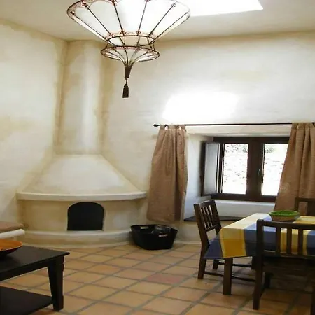 Sleeps 2 Pool Wifi T691364 * Las Breñas