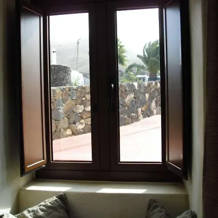 Sleeps 2 Pool Wifi T691364 別荘